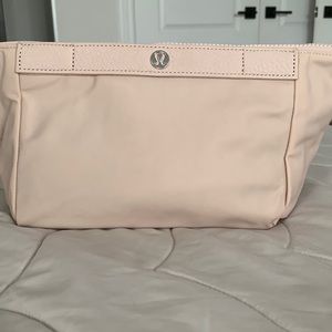 Lululemon make up bag